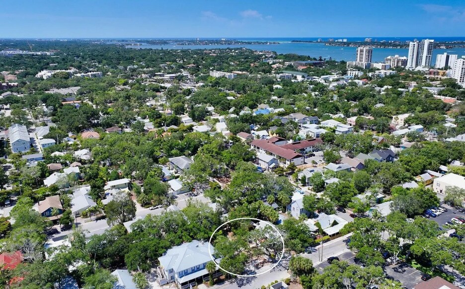 1930 Adams Ln, Sarasota, FL à vendre Photo principale– Image 1 sur 4