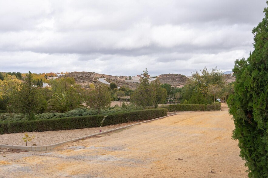 Terrain dans Dílar, Granada à vendre - Photo de l’immeuble – Image 3 sur 49