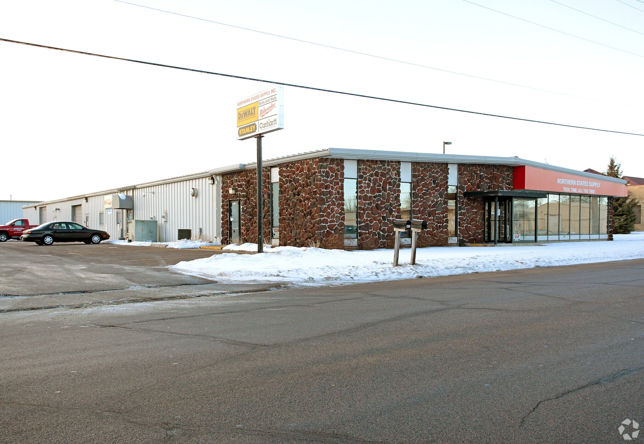 3000 1st St S, Saint Cloud, MN à louer Photo de l’immeuble– Image 1 sur 4