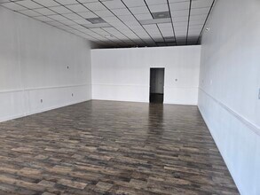 6160 Ulmerton Rd, Clearwater, FL à louer Photo intérieure– Image 1 sur 8