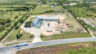 Plus de détails pour 7570 IH - 35 Fwy, New Braunfels, TX - Local d’activités à vendre