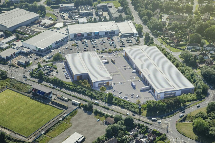 Winchester Rd, Basingstoke à louer - Aérien – Image 2 sur 2