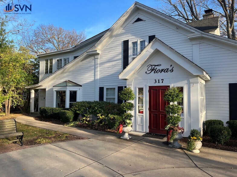 317 S Third St, Geneva, IL à louer - Photo de l’immeuble – Image 3 sur 7
