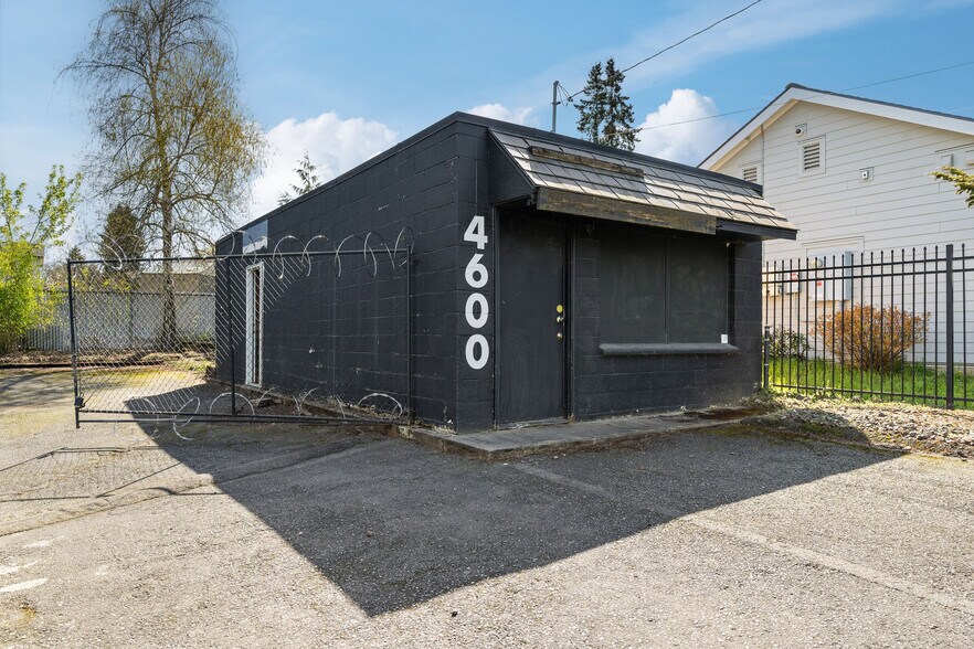 4602 NE Killingsworth St, Portland, OR à louer - Photo de l’immeuble – Image 3 sur 28