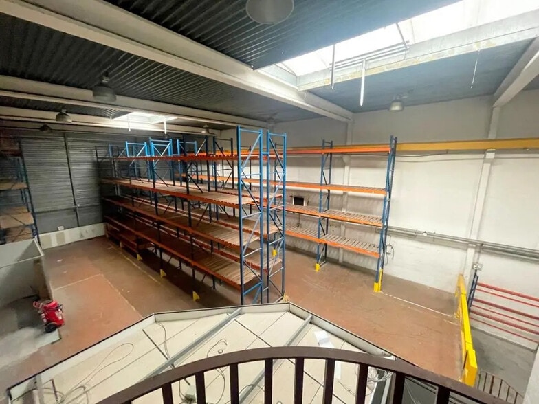 Bureau dans Saint-Germain-en-Laye à louer - Photo de l’immeuble – Image 2 sur 19