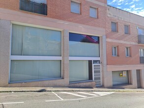 Carrer D'òdena, Igualada, Barcelona à louer Photo de l’immeuble– Image 2 sur 9