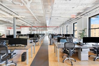 666 Broadway, New York, NY à louer Photo intérieure– Image 2 sur 10