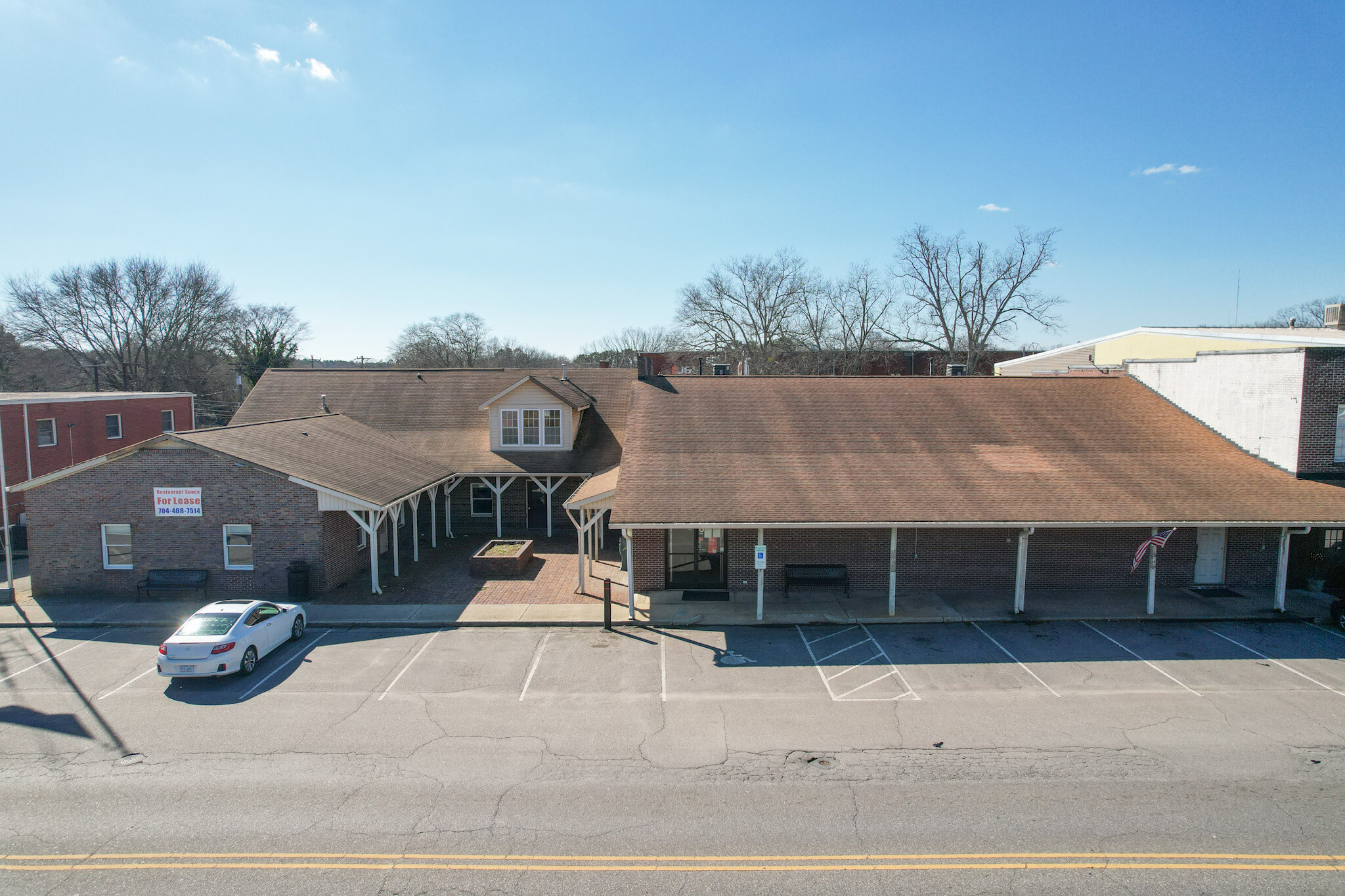 222 S Main St, Stanley, NC à vendre Photo principale– Image 1 sur 9