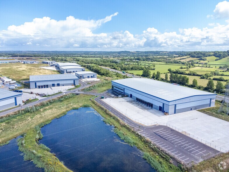Palmer Av, Severn Beach à louer - Photo de l’immeuble – Image 1 sur 5