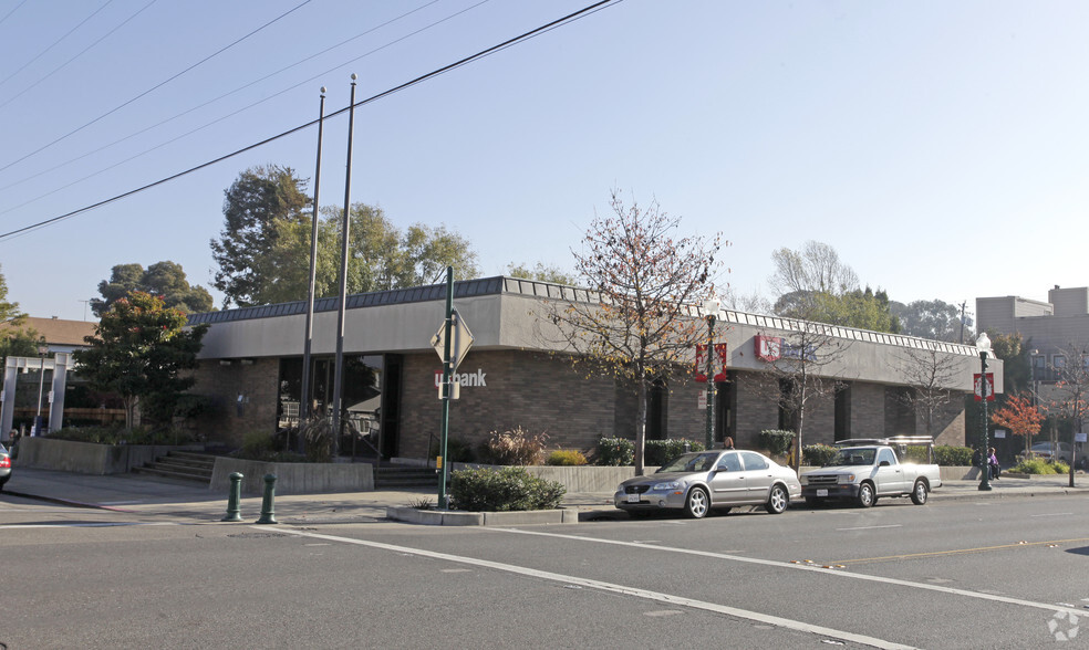 1414 Webster St, Alameda, CA à louer - Photo de l’immeuble – Image 2 sur 44