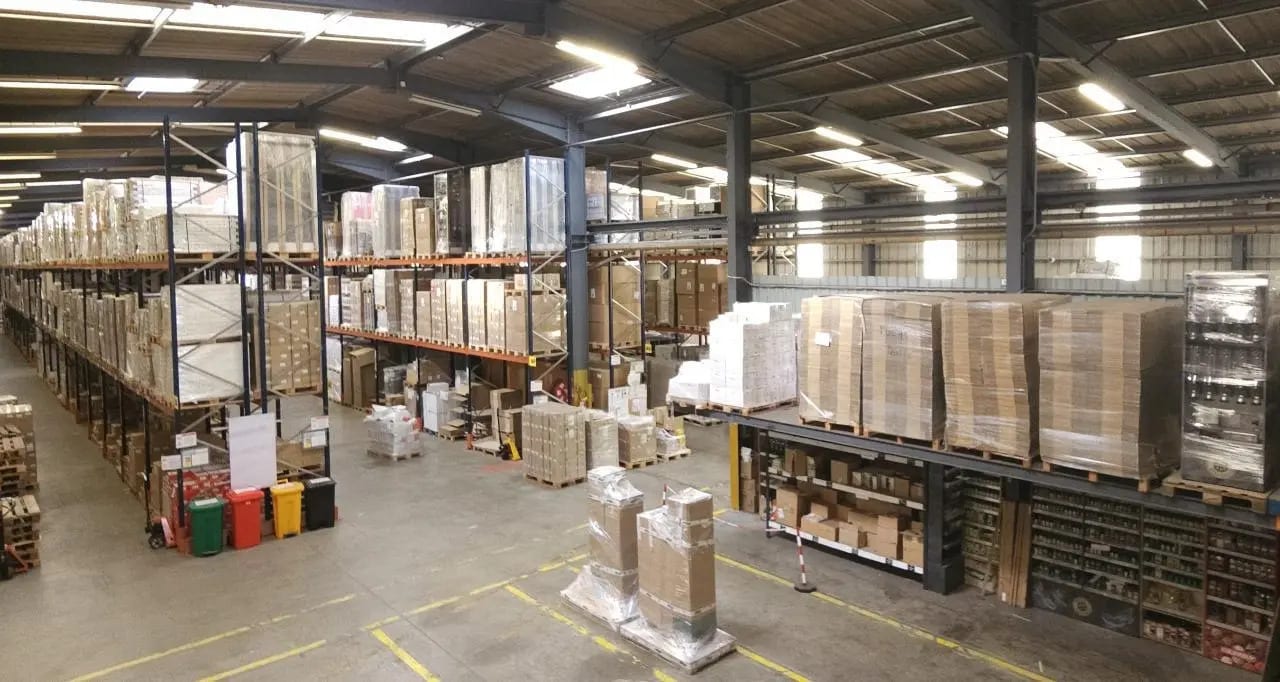 Industriel/Logistique dans Monteux à louer Photo intérieure– Image 1 sur 3