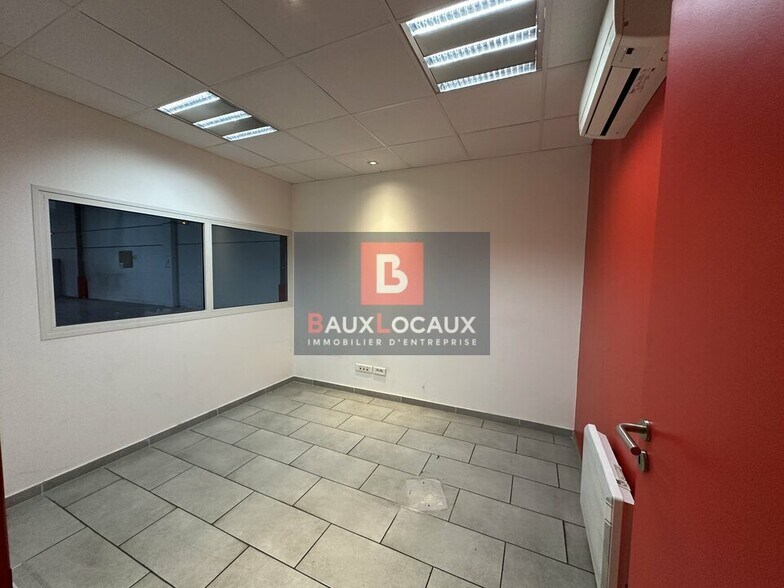 Local commercial dans Sorgues à louer - Photo intérieure – Image 2 sur 11