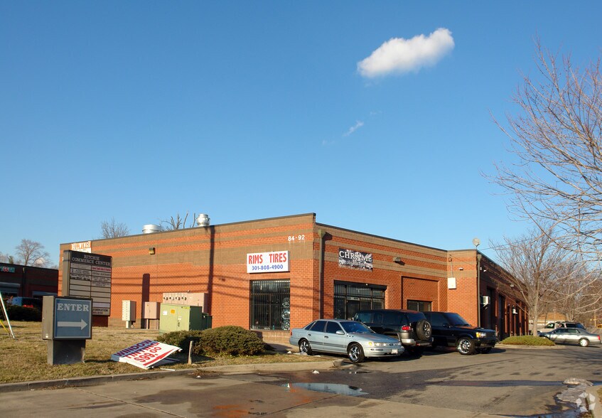 72-92 Ritchie Rd, Capitol Heights, MD à louer - Photo de l’immeuble – Image 3 sur 29