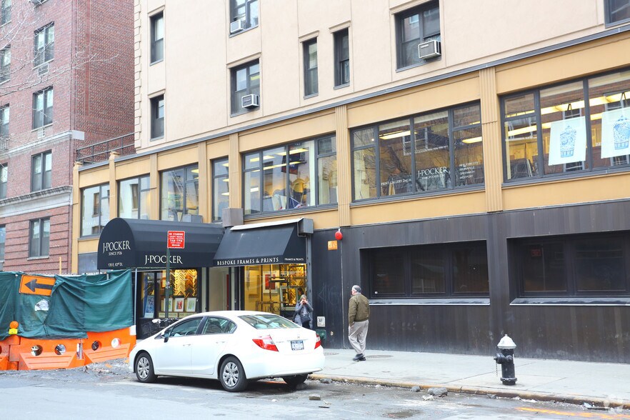 135 E 63rd St, New York, NY à louer - Photo de l’immeuble – Image 2 sur 8
