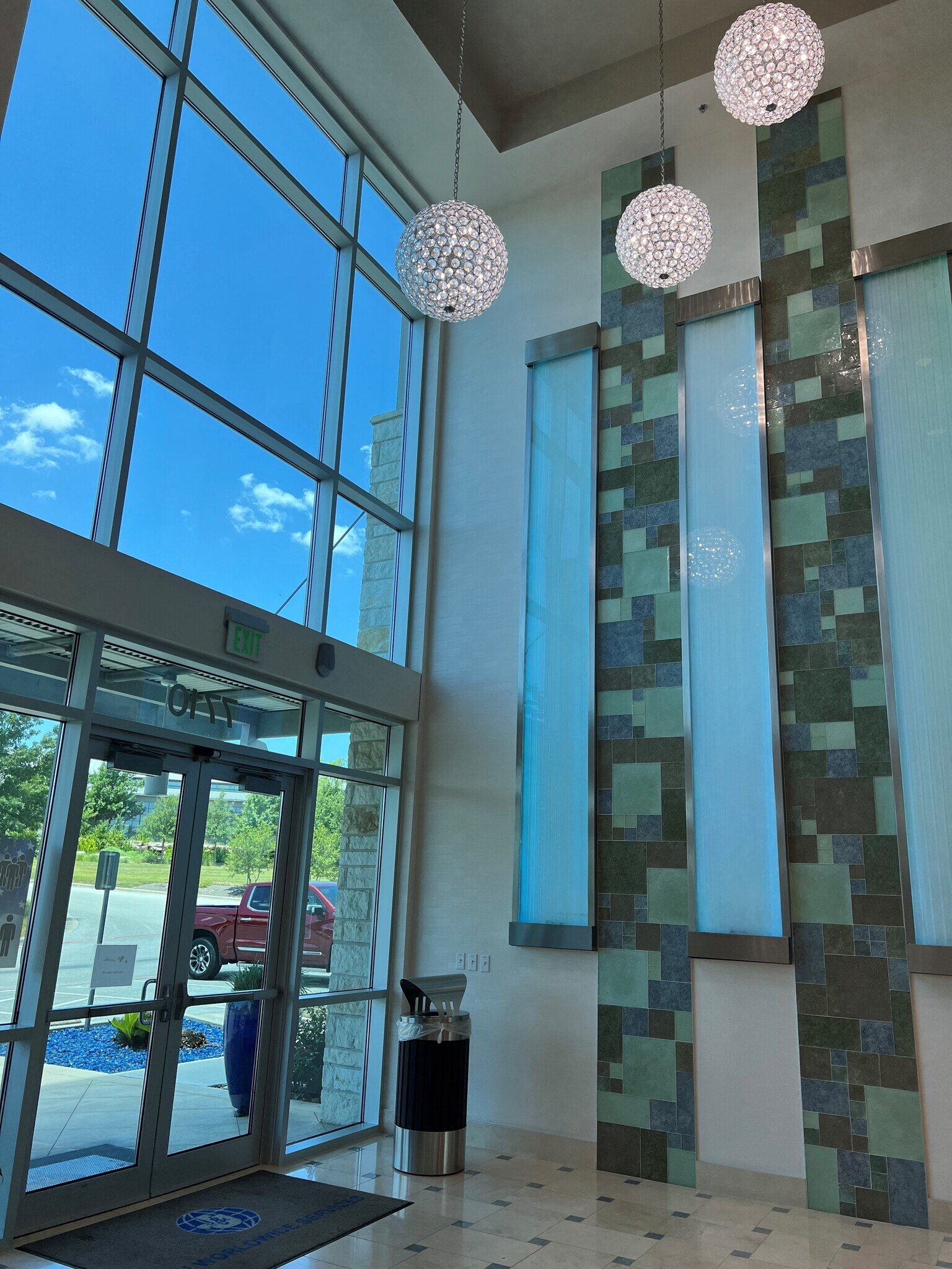 7710 Rialto Blvd, Austin, TX à louer Photo de l’immeuble– Image 1 sur 14