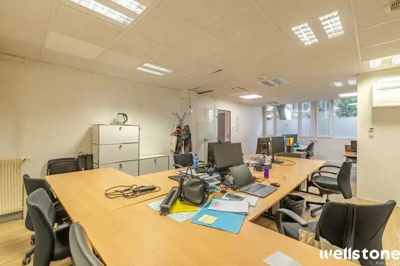 130 Rue De Clignancourt, Paris à louer - Photo de l’immeuble – Image 3 sur 9