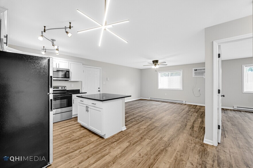 2080 E Rand St, Hobart, IN à vendre - Photo de l’immeuble – Image 2 sur 16