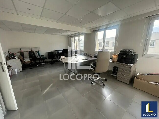 Plus de détails pour Bureau à vendre