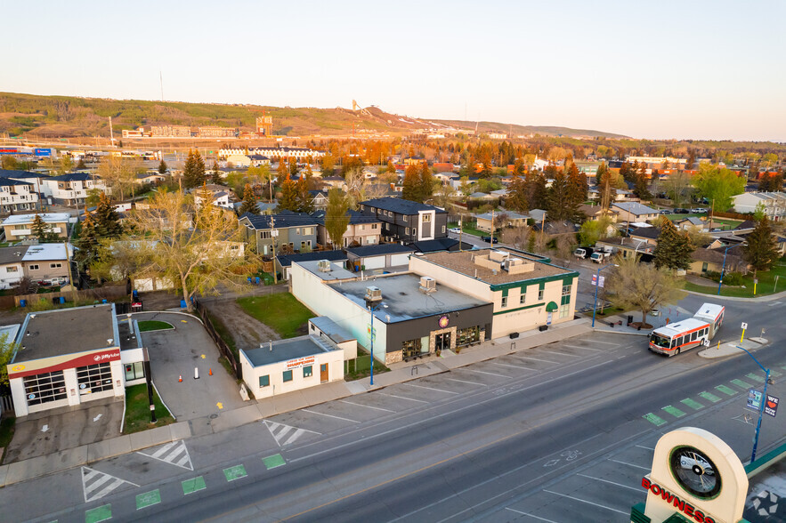 6535 Bowness Rd NW, Calgary, AB à vendre - Aérien – Image 3 sur 5