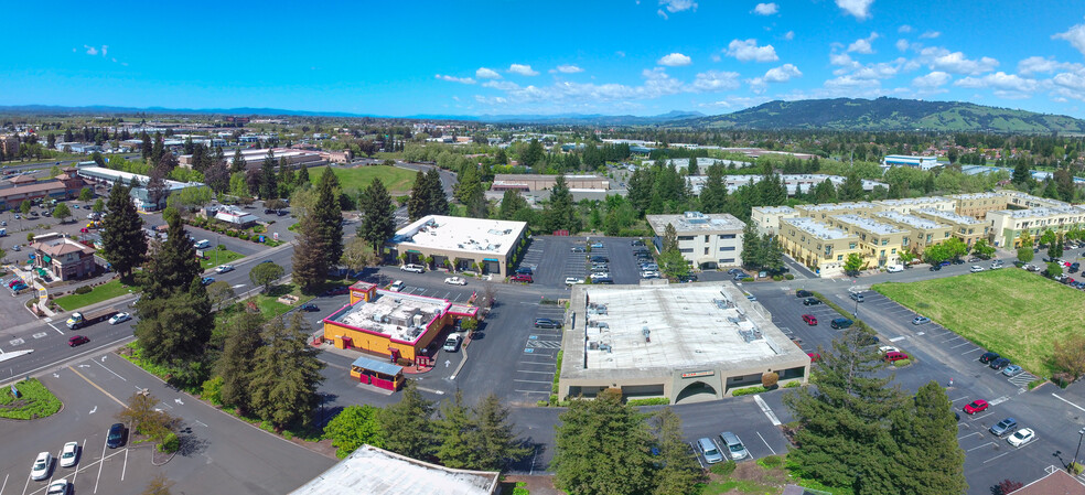 1-5 Padre Pky, Rohnert Park, CA à louer - Photo de l’immeuble – Image 3 sur 3