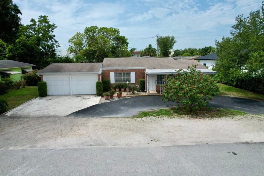 1122 NE 16th St, Fort Lauderdale, FL à vendre - Photo de l’immeuble – Image 2 sur 2