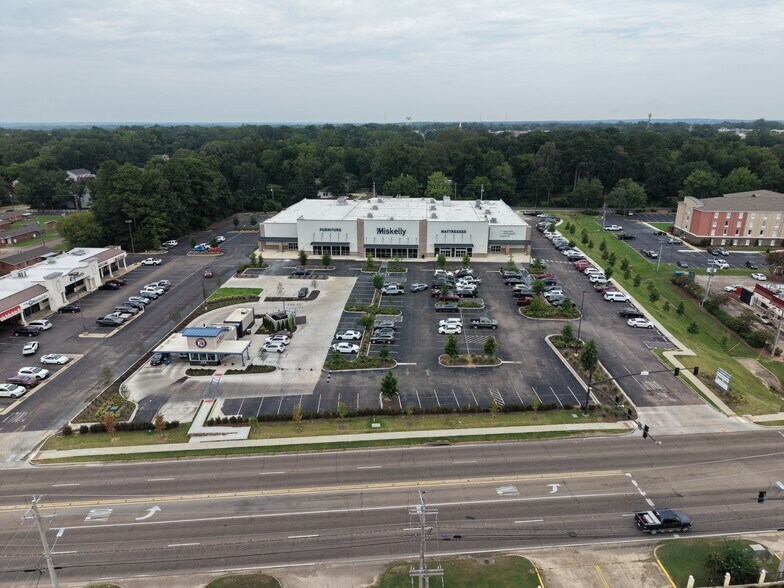 118 Highway 12 W, Starkville, MS à vendre - Photo de l’immeuble – Image 2 sur 14