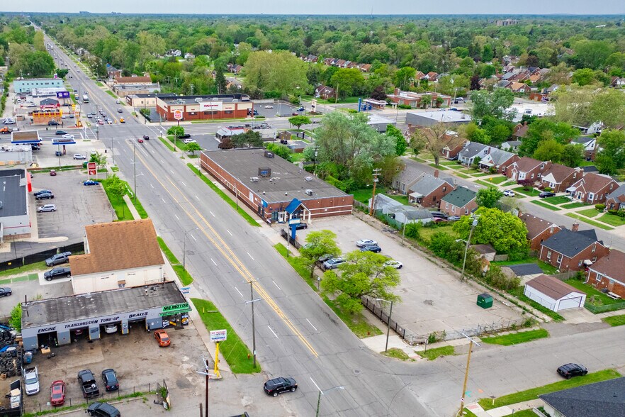 19141 Greenfield Rd, Detroit, MI à vendre - Photo de l’immeuble – Image 2 sur 6