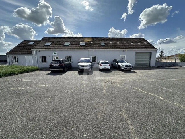 Plus de détails pour Local d’activités à vendre