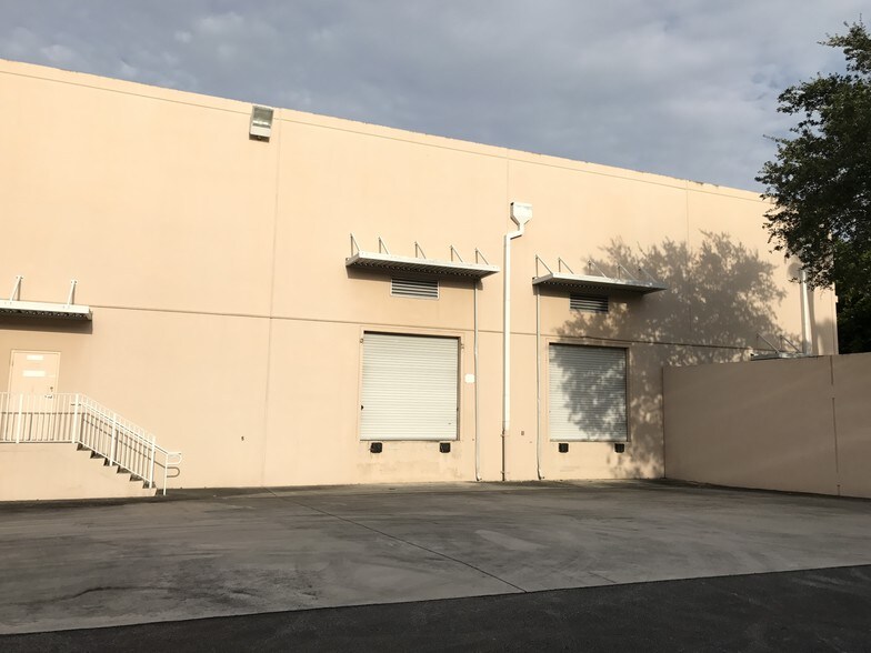 1881-1887 W State Road 84, Fort Lauderdale, FL à louer - Photo de l’immeuble – Image 3 sur 10