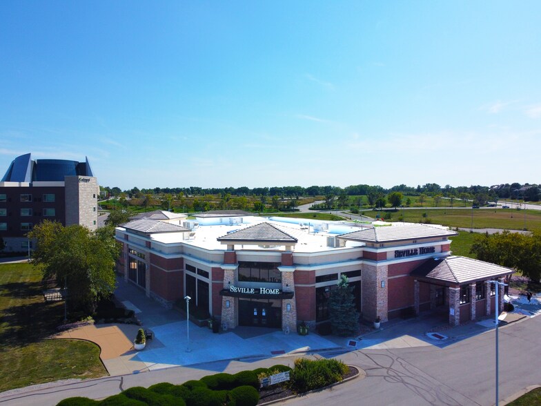 5205 W 135th St, Leawood, KS à vendre - Photo de l’immeuble – Image 2 sur 8