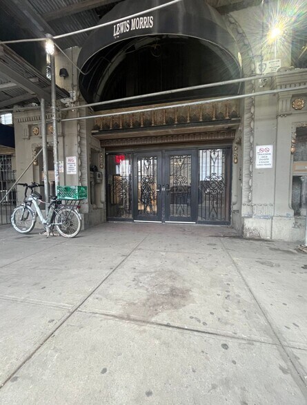 1749 Grand Concourse, Bronx, NY à louer - Photo de l’immeuble – Image 2 sur 9