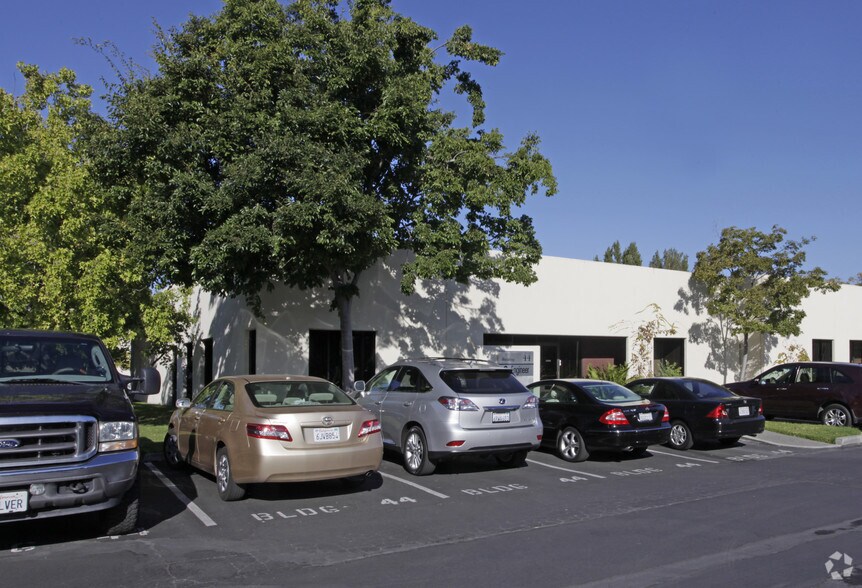 3350 Scott Blvd, Santa Clara, CA à louer - Photo principale – Image 1 sur 5