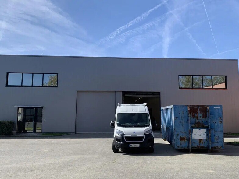 Local d’activités dans Toulouse à louer - Photo de l’immeuble – Image 2 sur 14