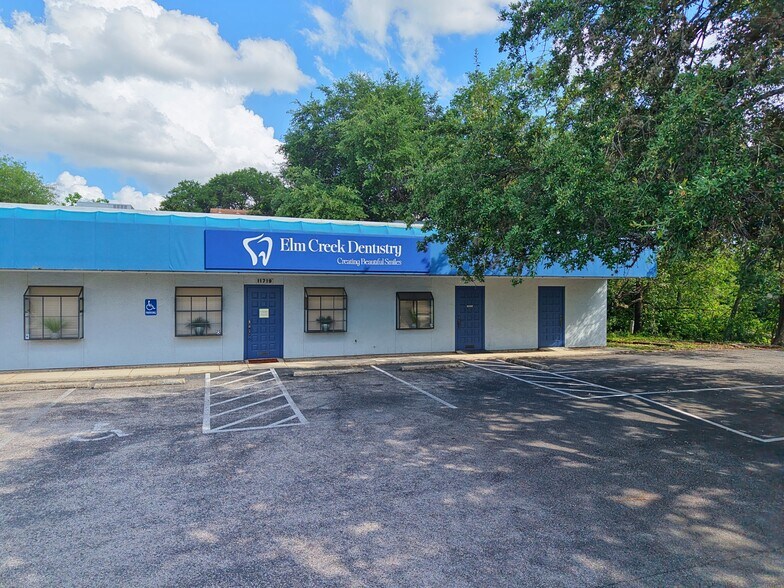 11719-11725 Whisper Valley St, San Antonio, TX à louer - Photo de l’immeuble – Image 3 sur 21