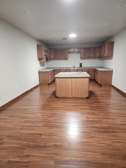 356 E Avenue K6 Ave, Lancaster, CA à vendre - Photo de l’immeuble – Image 2 sur 14