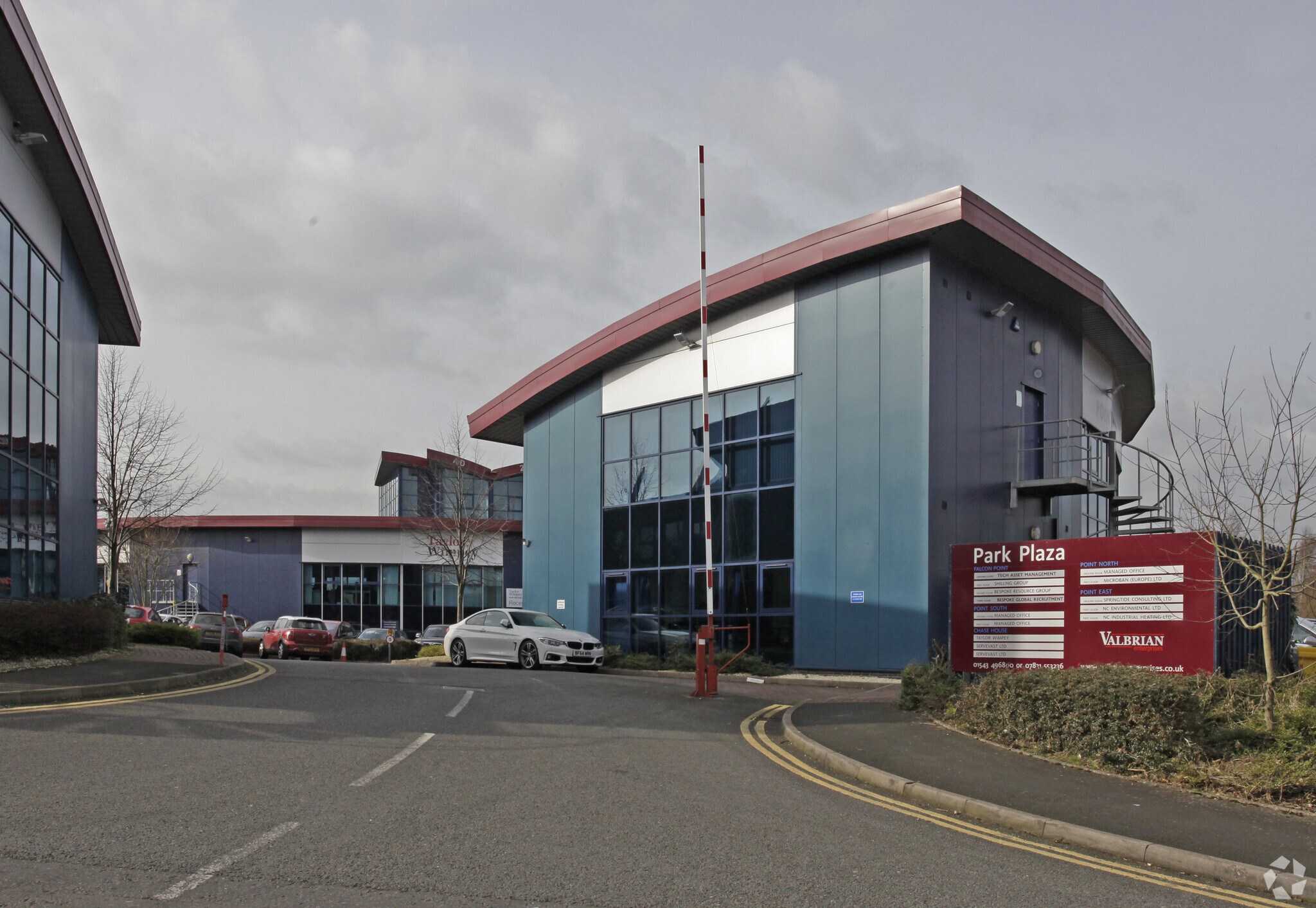 Eastern Way, Cannock à louer Photo principale– Image 1 sur 4