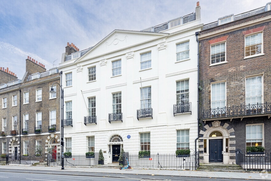 4-6 Bedford Sq, Londres à louer - Photo de l’immeuble – Image 2 sur 6