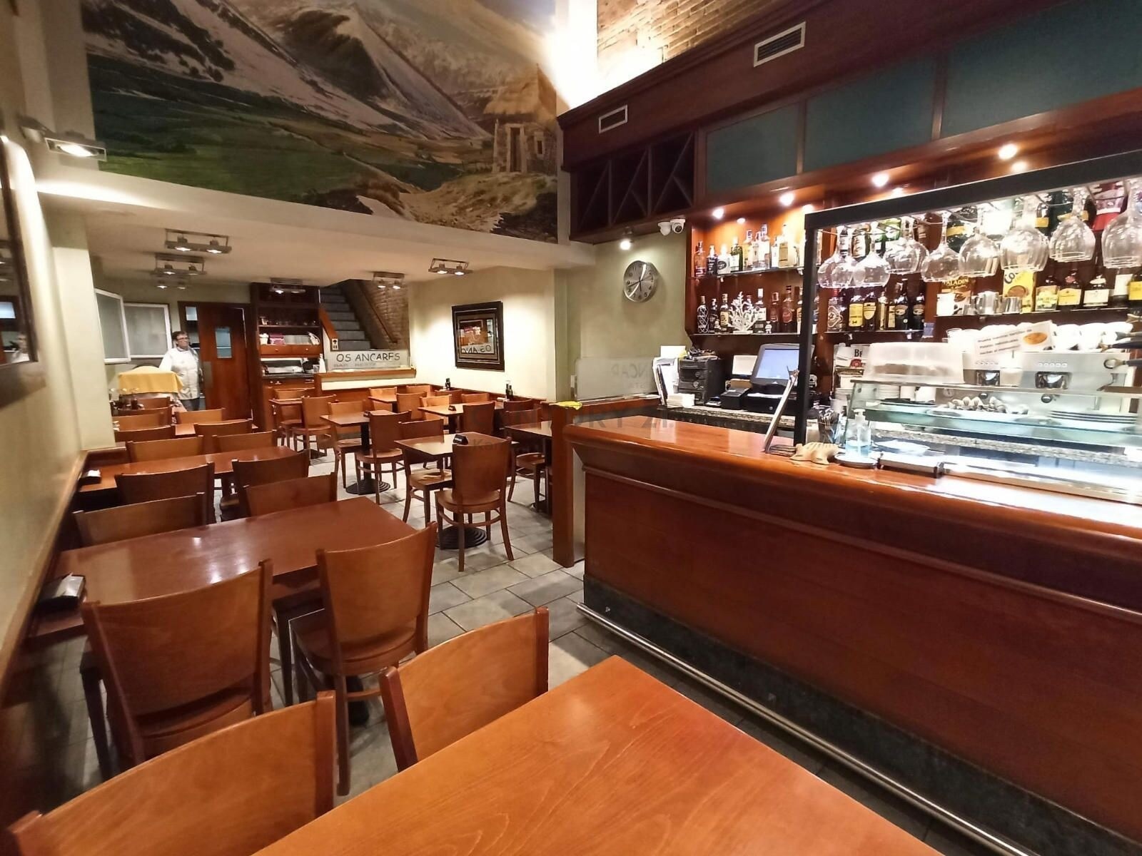 Local commercial dans Barcelone, Barcelona à louer Photo intérieure– Image 1 sur 11