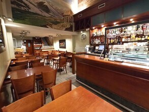 Local commercial dans Barcelone, Barcelona à louer Photo intérieure– Image 1 sur 11