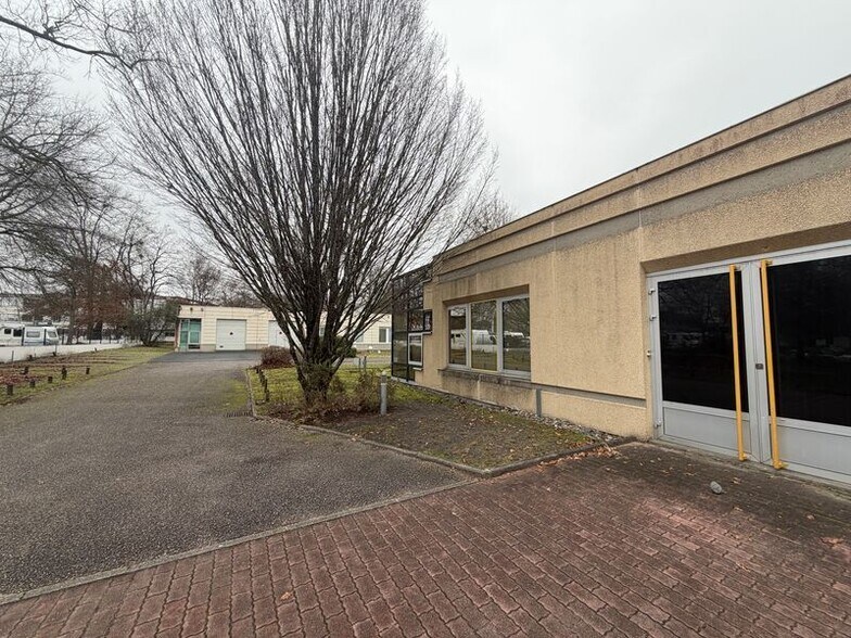 Bureau dans Pessac à louer - Photo de l’immeuble – Image 1 sur 6