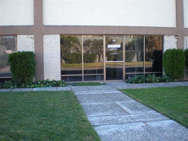 74-82 Mitchell Blvd, San Rafael, CA à louer Photo principale– Image 1 sur 3