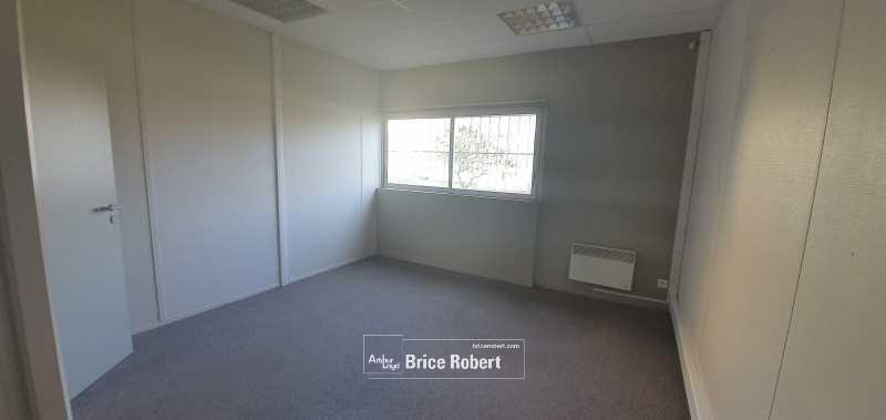 7 Rue De La Pagère, Bron à vendre - Photo de l’immeuble – Image 3 sur 6