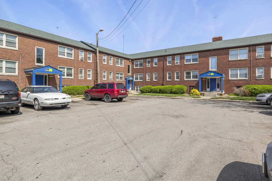 6046 E 21st St, Indianapolis, IN à vendre - Photo de l’immeuble – Image 2 sur 4