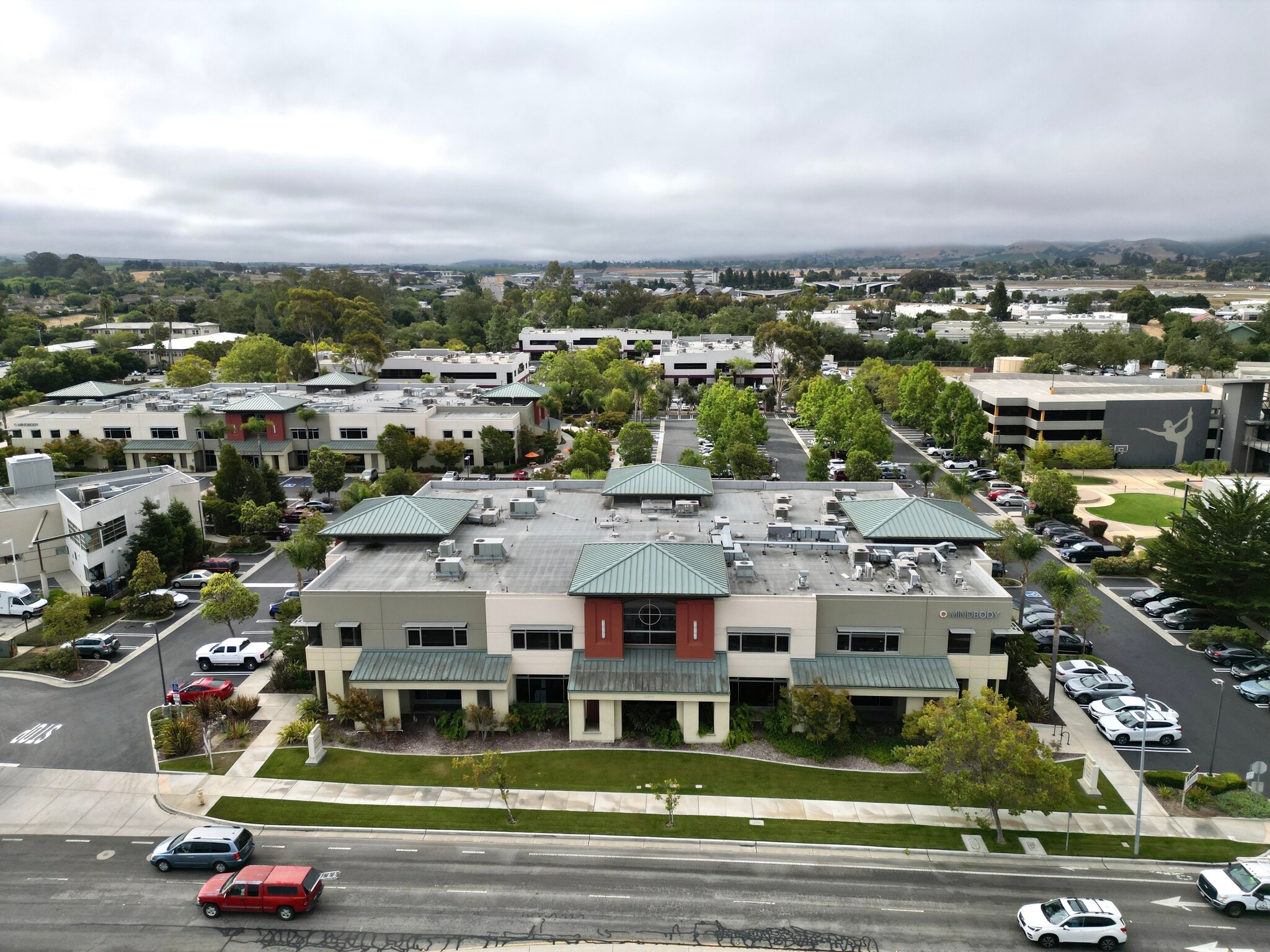 689 Tank Farm Rd, San Luis Obispo, CA à louer Photo intérieure– Image 1 sur 8