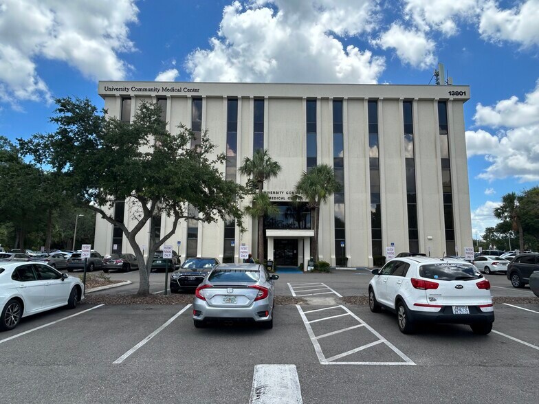13801 Bruce B Downs Blvd, Tampa, FL à vendre - Photo de l’immeuble – Image 2 sur 28