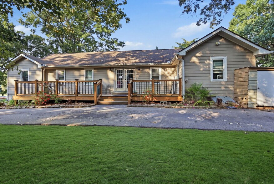 3365 Thompson Bridge Rd, Gainesville, GA à vendre - Photo principale – Image 1 sur 70