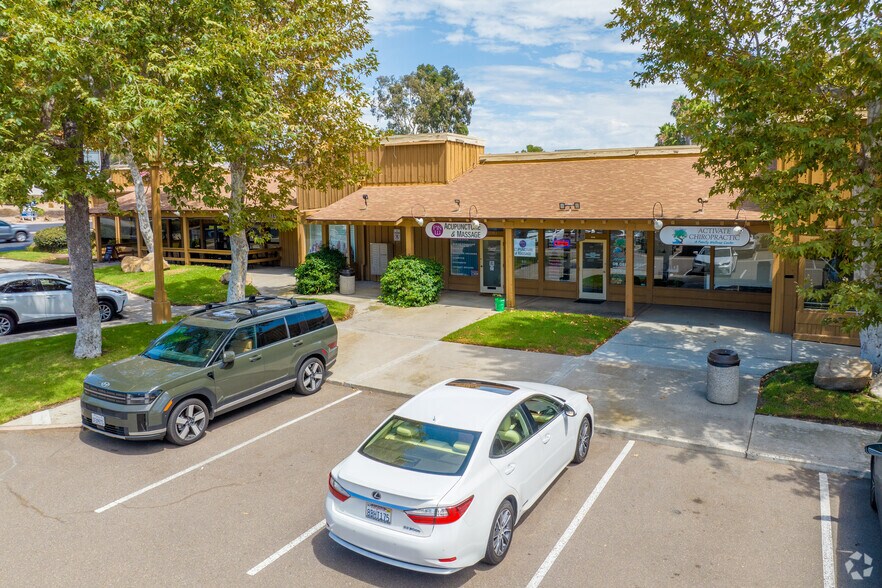 12207-12245 Poway Rd, Poway, CA à louer - Photo principale – Image 2 sur 6