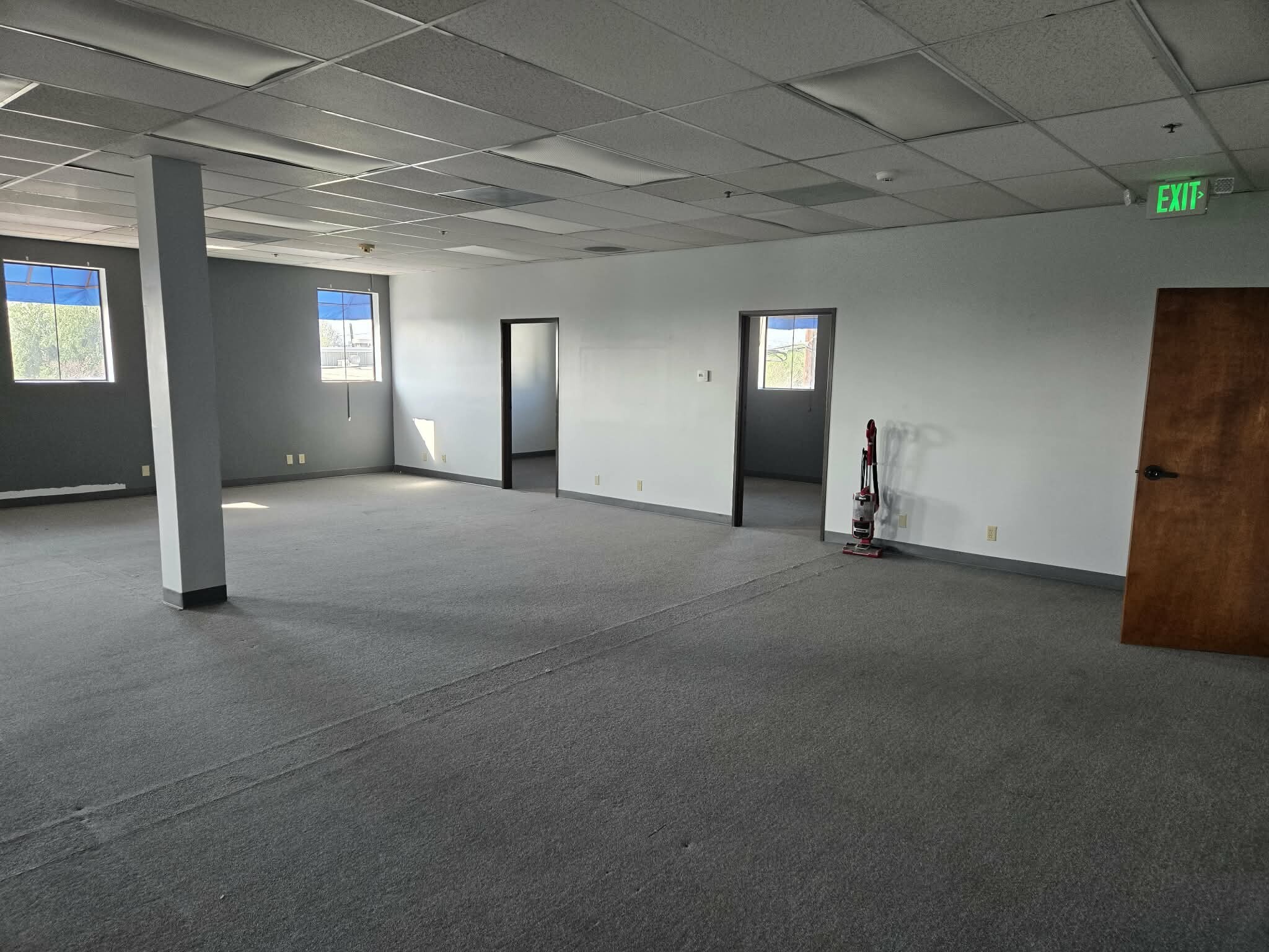 253-255 N San Gabriel Blvd, Pasadena, CA à louer Photo intérieure– Image 1 sur 2