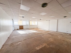 65-35 Queens Blvd, Woodside, NY à louer Photo intérieure– Image 2 sur 6