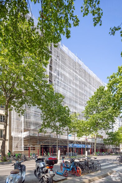 Bureau dans Paris à vendre - Photo principale – Image 1 sur 1